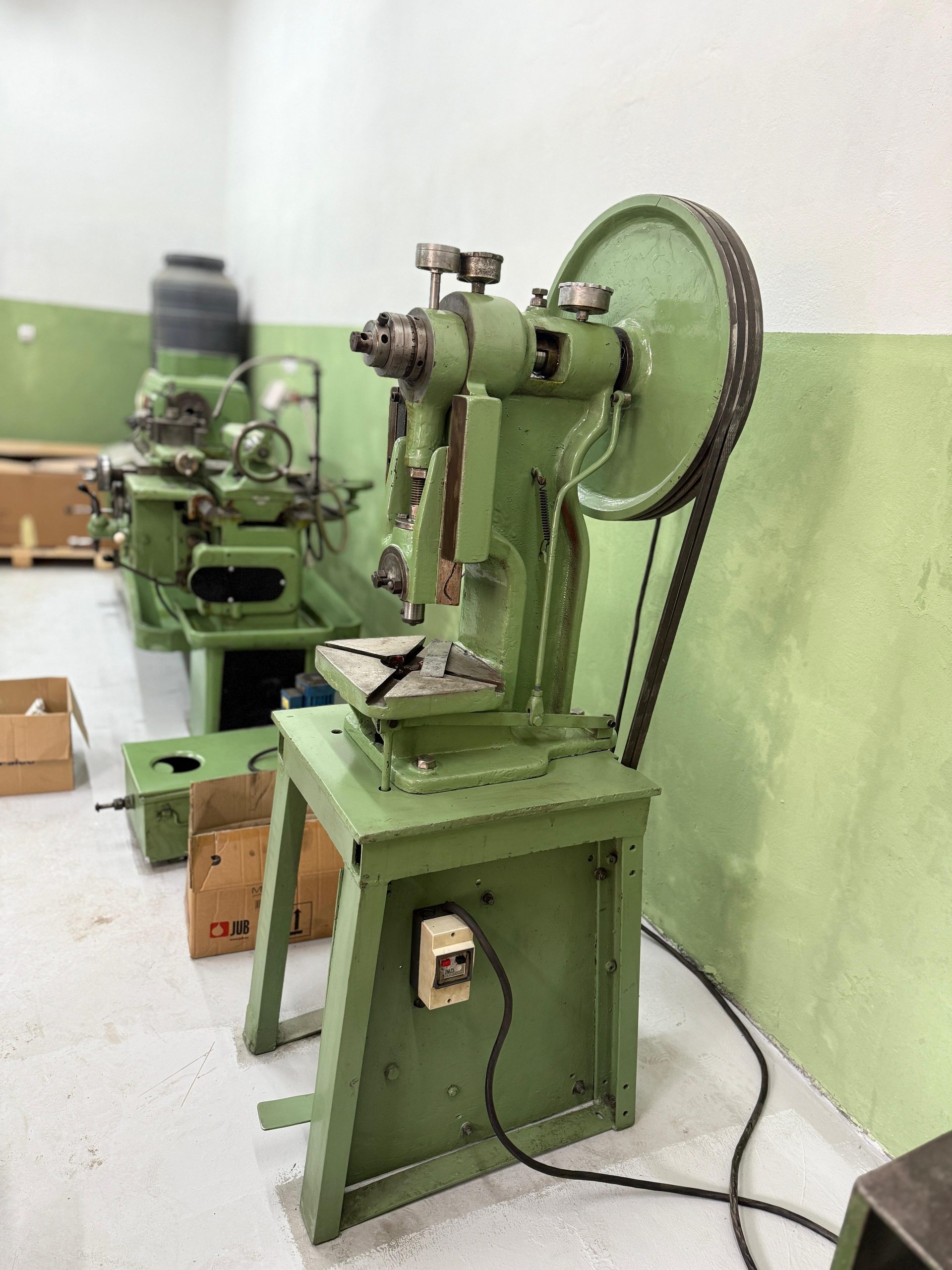 uslužno štancanje štancanje lima štancanje metala štancanje prohroma štancanje inoxa uslužno štancanje metala štancanje po meri presovanje lima štancanje delova štancanje po uzorku štancanje sa alatom kupca precizno štancanje industrijsko štancanje Ako hoćeš da gađaš i engleske upite (npr. stranci traže dobavljača), onda možeš ubaciti i: metal stamping services sheet metal stamping stainless steel stamping custom stamping parts precision metal stamping